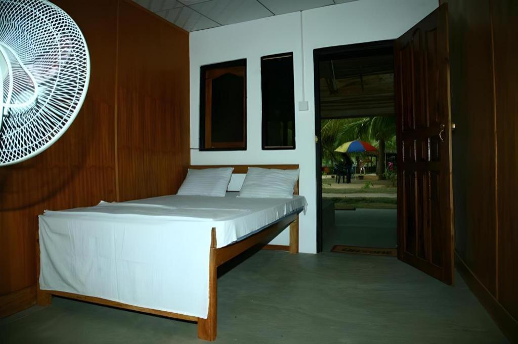 Kite Paradise Resort Kalpitiya Exterior photo